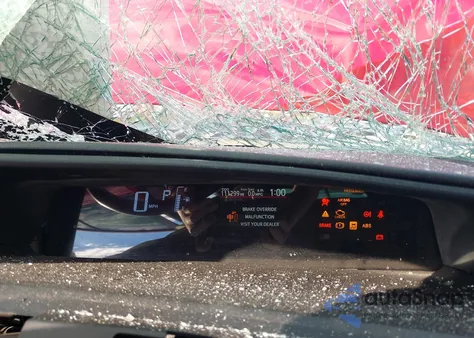 2016 Toyota Prius C One из США, поврежденный, VIN JTDKDTB37G1136880